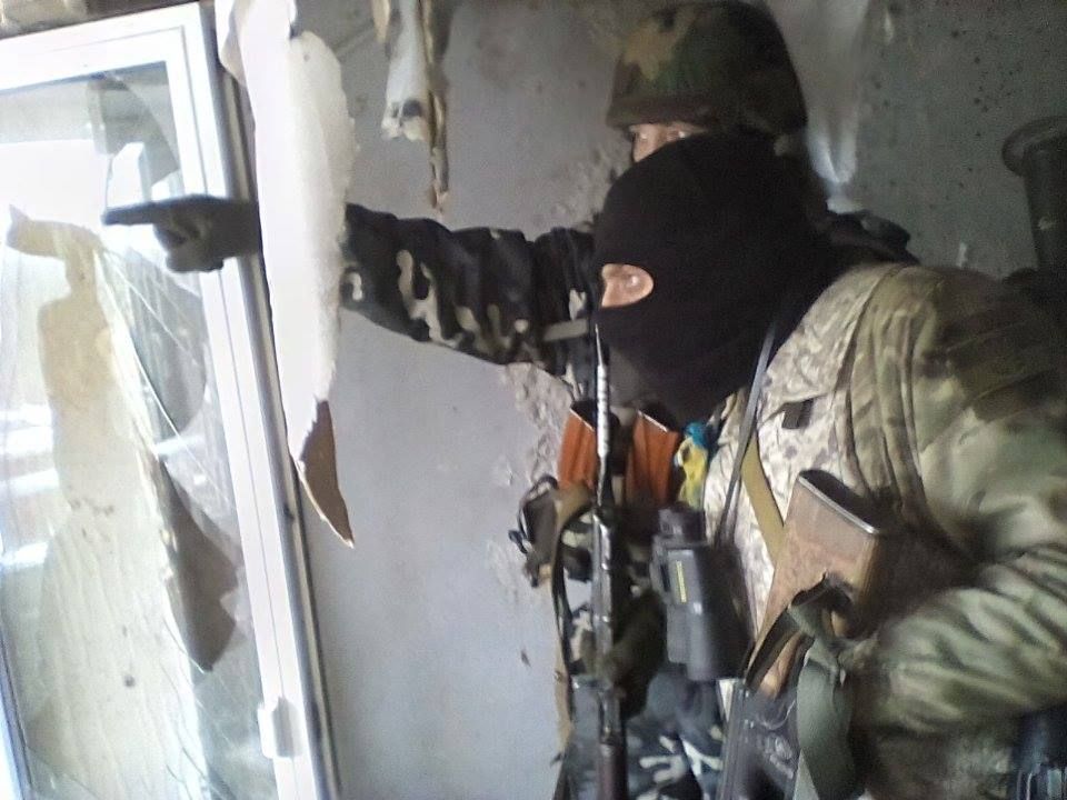 Бійці Української добровольчої армії показали, як проводять свята Бійці Української добровольчої армії показали, як проводять свята