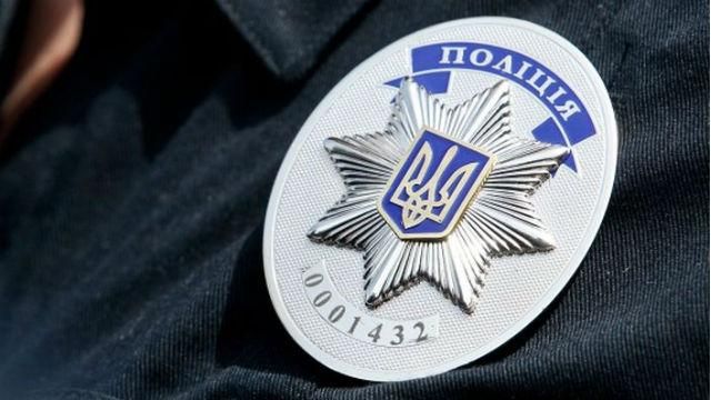 Скандал в Черкасах. П’яні поліцейські жорстоко побили чоловіка Скандал в Черкасах. П’яні поліцейські жорстоко побили чоловіка