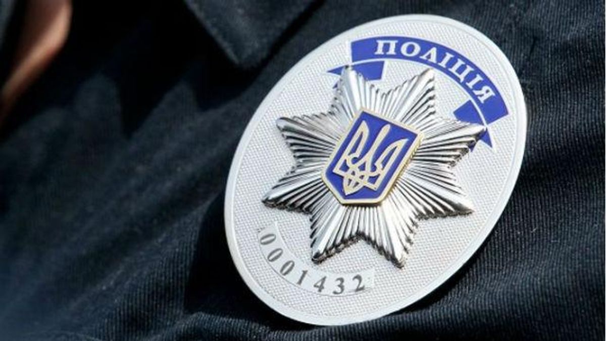 Скандал в Черкассах. Пьяные полицейские жестоко избили мужчину Скандал в Черкассах. Пьяные полицейские жестоко избили мужчину
