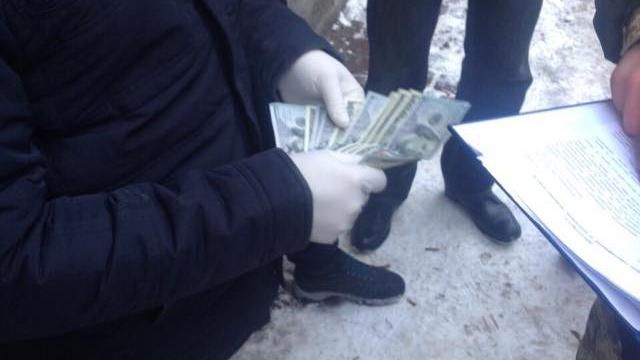 Львівський СБУшник попався на хабарі, потерпілому погрожував вбивством Львівський СБУшник попався на хабарі, потерпілому погрожував вбивством