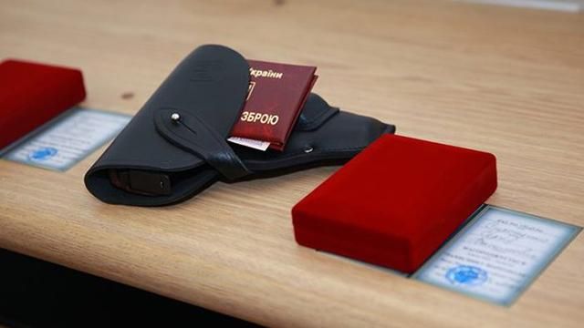 Експерт назвав проблему пов'язану з нагородною зброєю Експерт назвав проблему пов'язану з нагородною зброєю