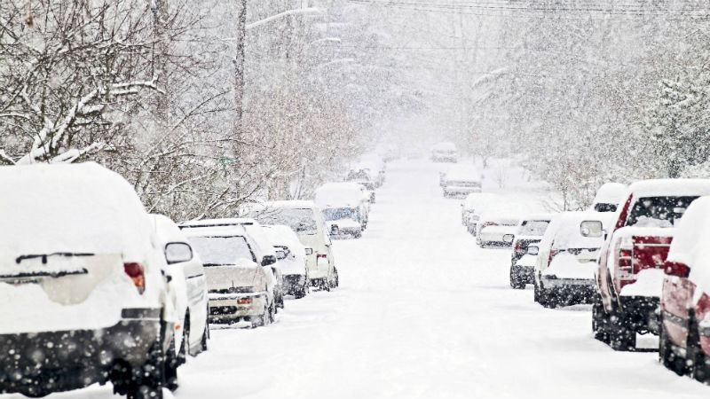 Потужні снігопади та повені: жахливі наслідки негоди в Європі