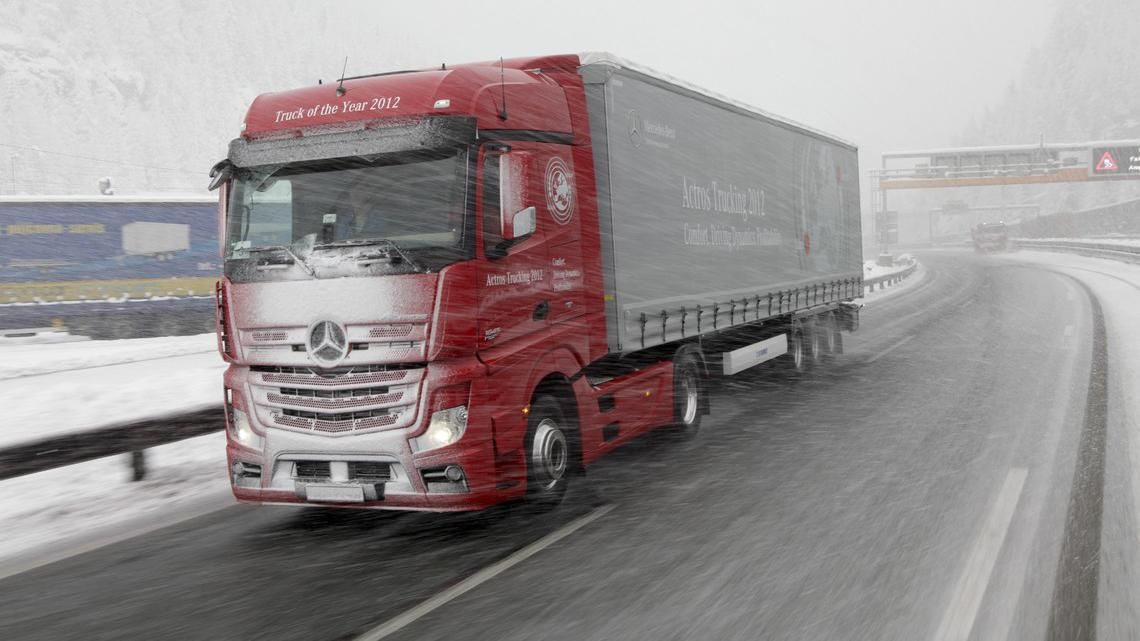 На юге Украины ограничат движение транспорта из-за непогоды На юге Украины ограничат движение транспорта из-за непогоды