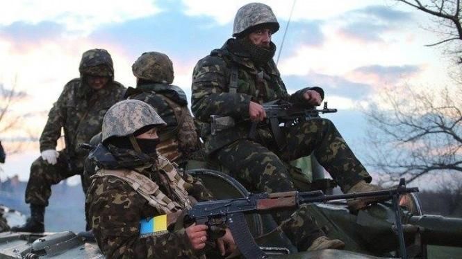 Гройсман показав, як змінилась українська армія за 2016 рік