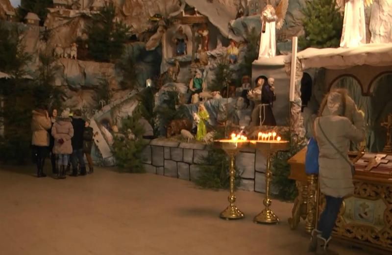 Де встановили найбільшу шопку України
Де встановили найбільшу шопку України