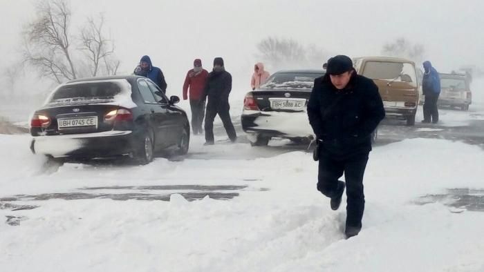 У Нацполіції оновили список доріг, на яких обмежено рух транспорту