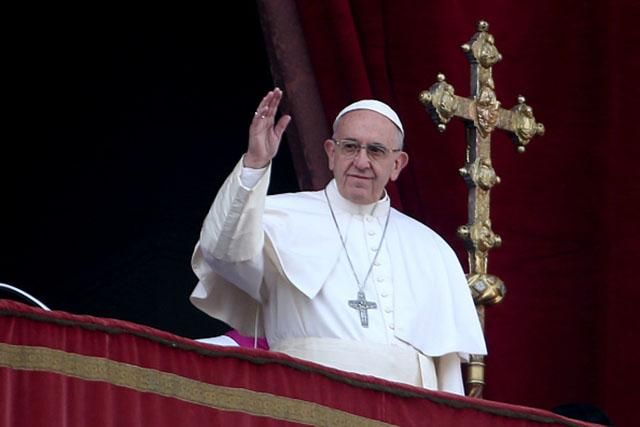 Папа Римский отказался ездить на бронеавтомобиле Папа Римский отказался ездить на бронеавтомобиле