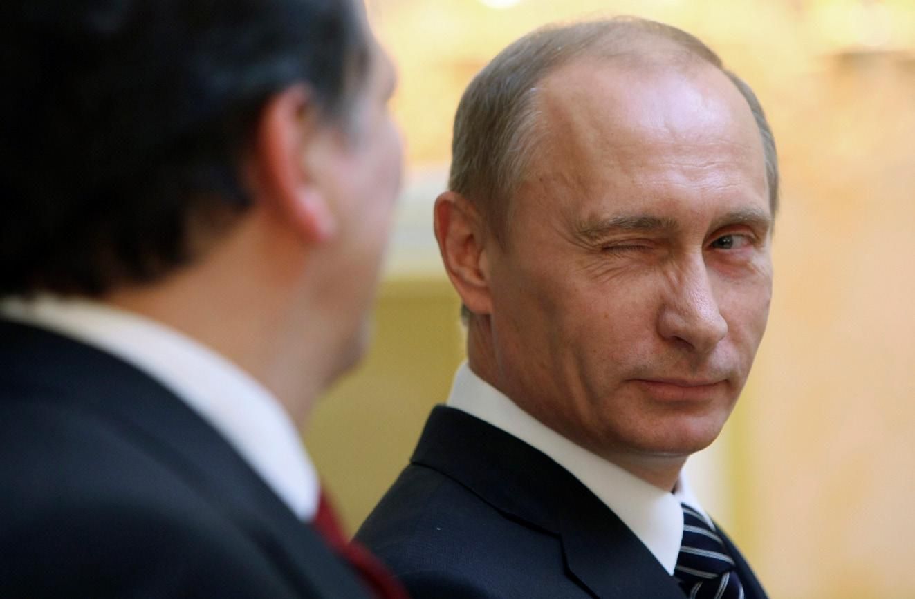 Російський політолог розповів, чому Путін не піде добровільно із посади президента