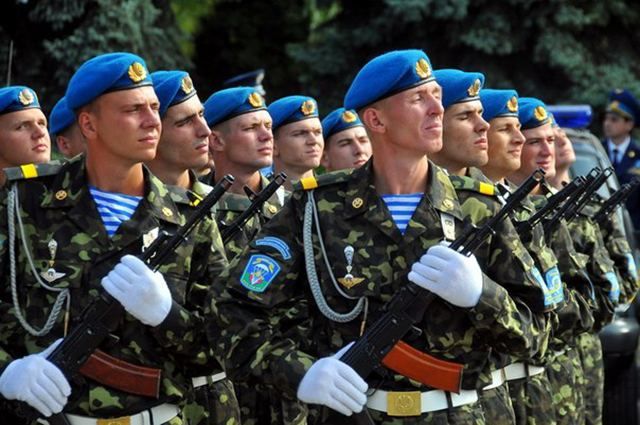 Росія планує розгорнути у Криму полк ВДВ