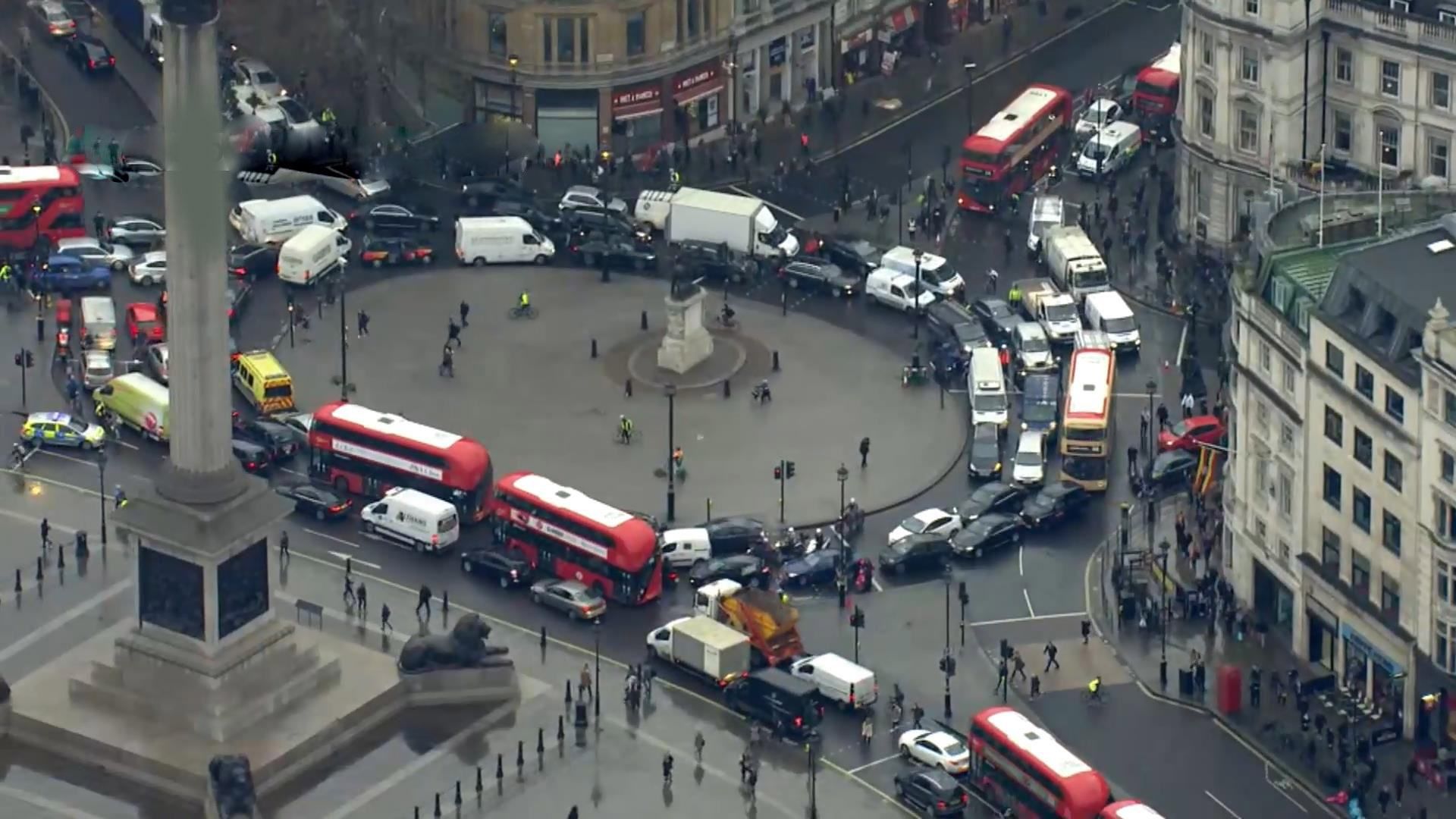 Забастовка работников метро парализовала Лондон Забастовка работников метро парализовала Лондон