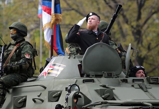 В "ДНР" встановлять пам’ятник "Моторолі" В "ДНР" встановлять пам’ятник "Моторолі"