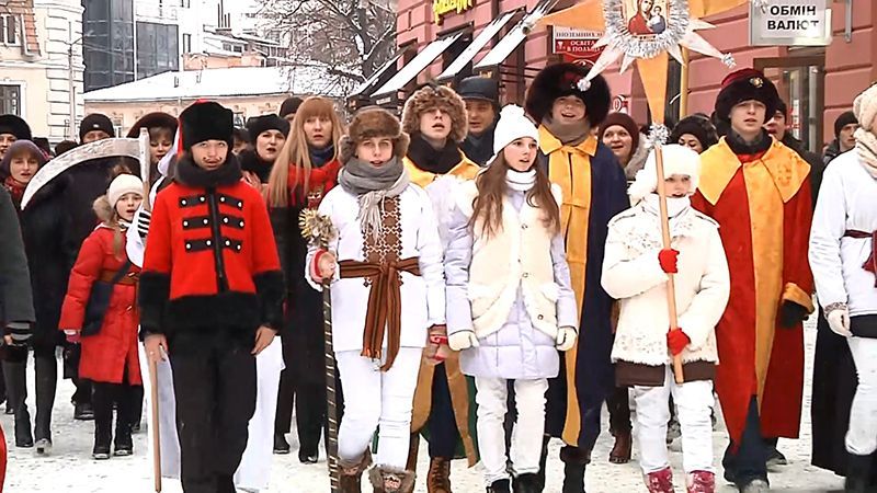 Чим дивують на різдвяному фестивалі в Івано-Франківську Чим дивують на різдвяному фестивалі в Івано-Франківську