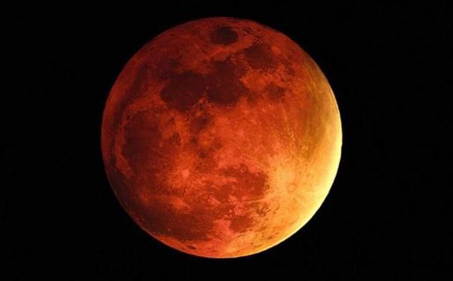 NASA сфотографировали на Марсе таинственный объект NASA сфотографировали на Марсе таинственный объект