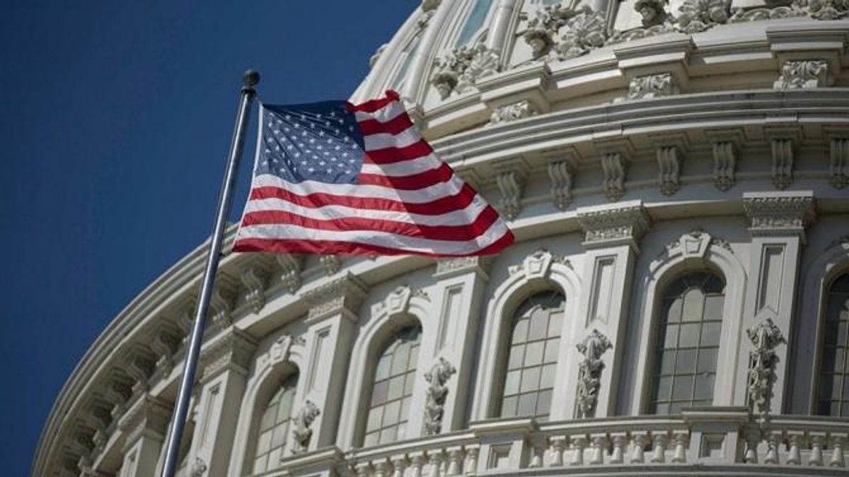 Сенат США рассматривает законопроект о расширении санкций против России Сенат США рассматривает законопроект о расширении санкций против России