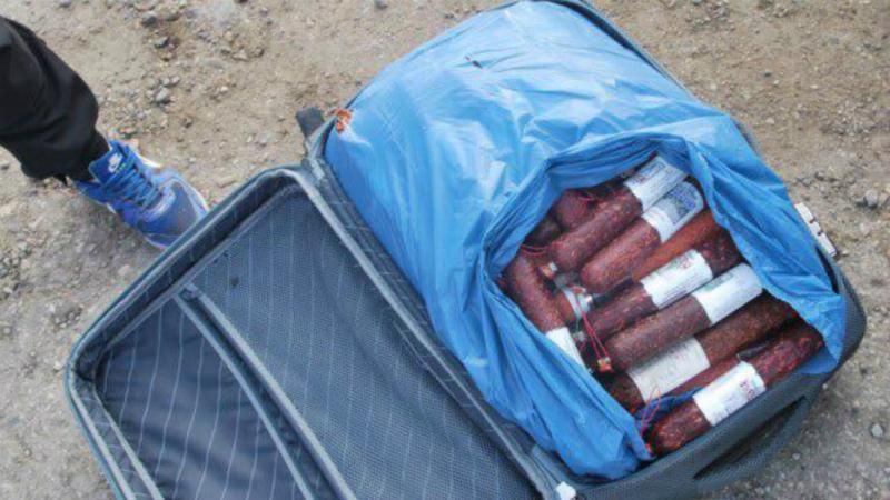 На межі з окупованим Донбасом у прикордонників великий м'ясний "улов" На межі з окупованим Донбасом у прикордонників великий м'ясний "улов"