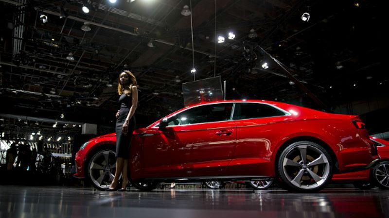 Яркий автосалон в США: чем удивили лучшие производители Яркий автосалон в США: чем удивили лучшие производители