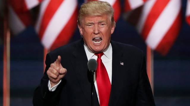 Меня с Россией не связывает ничего, – Трамп резко отреагировал на "российский комромат" Меня с Россией не связывает ничего, – Трамп резко отреагировал на "российский комромат"