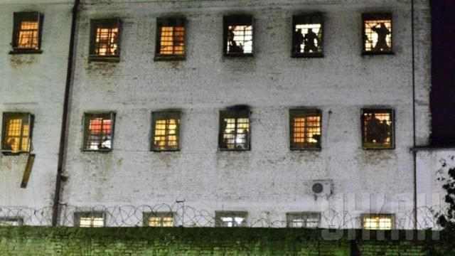 Бывшие бойцы "Торнадо" напали на охрану Лукьяновского СИЗО Бывшие бойцы "Торнадо" напали на охрану Лукьяновского СИЗО