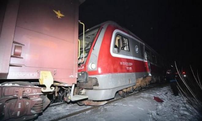 Два поезда столкнулись в Сербии, много пострадавших