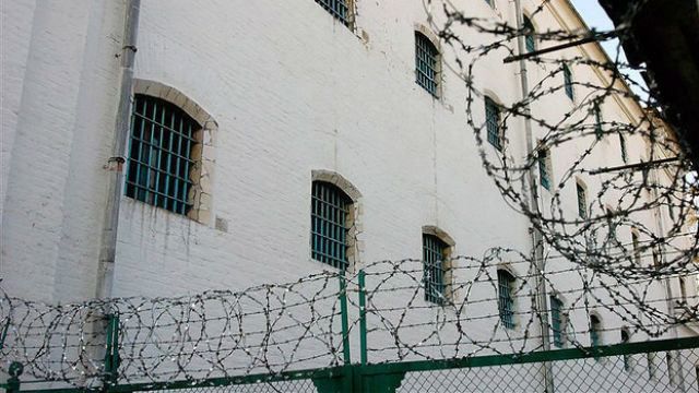 Стало відомо, чому "торнадівець" відрізав собі вухо в СІЗО Стало відомо, чому "торнадівець" відрізав собі вухо в СІЗО