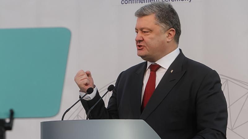 Порошенко накричал на одесского чиновника Порошенко накричал на одесского чиновника