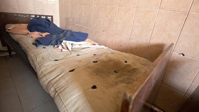 Пациентов Мукачевского психоневрологического интерната держат в жутких условиях Пациентов Мукачевского психоневрологического интерната держат в жутких условиях