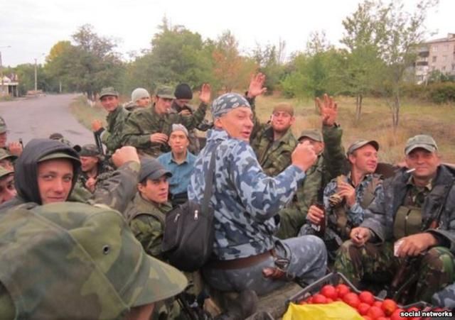 Силовики защищают боевика "ЛНР" из Беларуси, который признался в убийствах украинцев