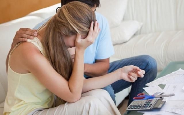 У россиян за долги по комуслугам будут забирать детей У россиян за долги по комуслугам будут забирать детей