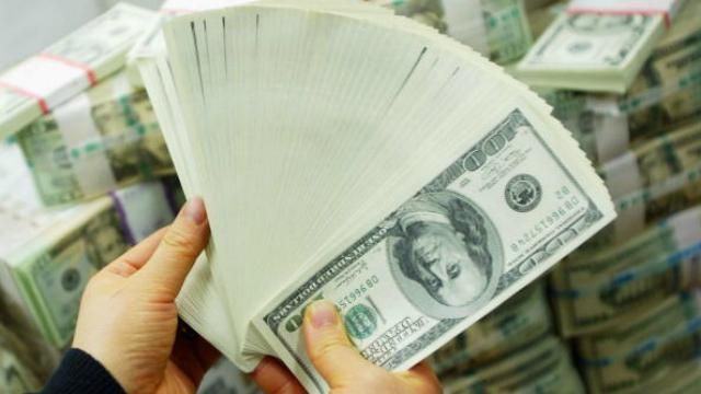 Долар по 30 гривень – це нова реальність, до якої потрібно звикати, – експерт Долар по 30 гривень – це нова реальність, до якої потрібно звикати, – експерт