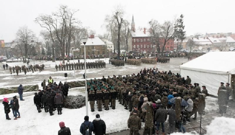 Міністр оборони Польщі до американських солдатів: Ми чекали вас десятки років