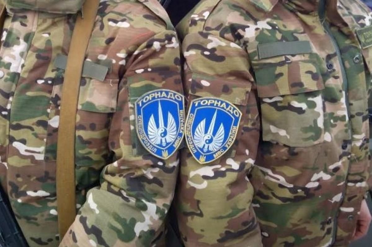 В СИЗО опровергли, что экс-руководитель "Торнадо" отрезал ухо подчиненному В СИЗО опровергли, что экс-руководитель "Торнадо" отрезал ухо подчиненному