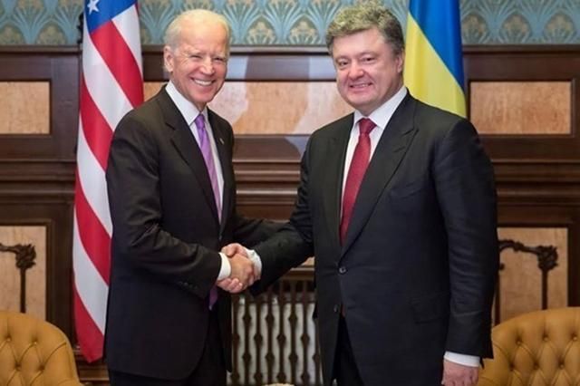 Порошенко сказав Байдену, що готовий до співпраці з адміністрацією Трампа Порошенко сказав Байдену, що готовий до співпраці з адміністрацією Трампа