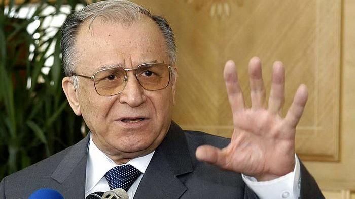 Бывшего президента Румынии обвинили в насильственном подавлены протестов Бывшего президента Румынии обвинили в насильственном подавлены протестов