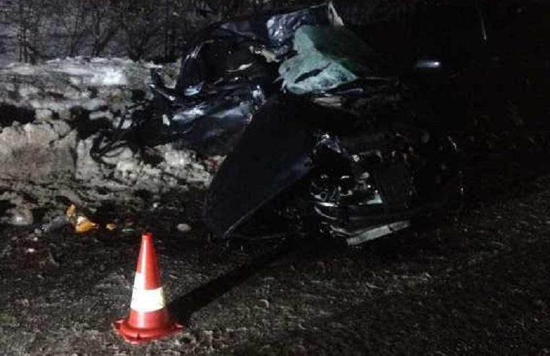 Трое молодых людей погибли в кровавой аварии на Закарпатье Трое молодых людей погибли в кровавой аварии на Закарпатье