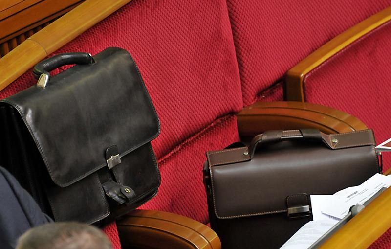 Чи треба нардепам підвищувати зарплату? Ваша думка Чи треба нардепам підвищувати зарплату? Ваша думка