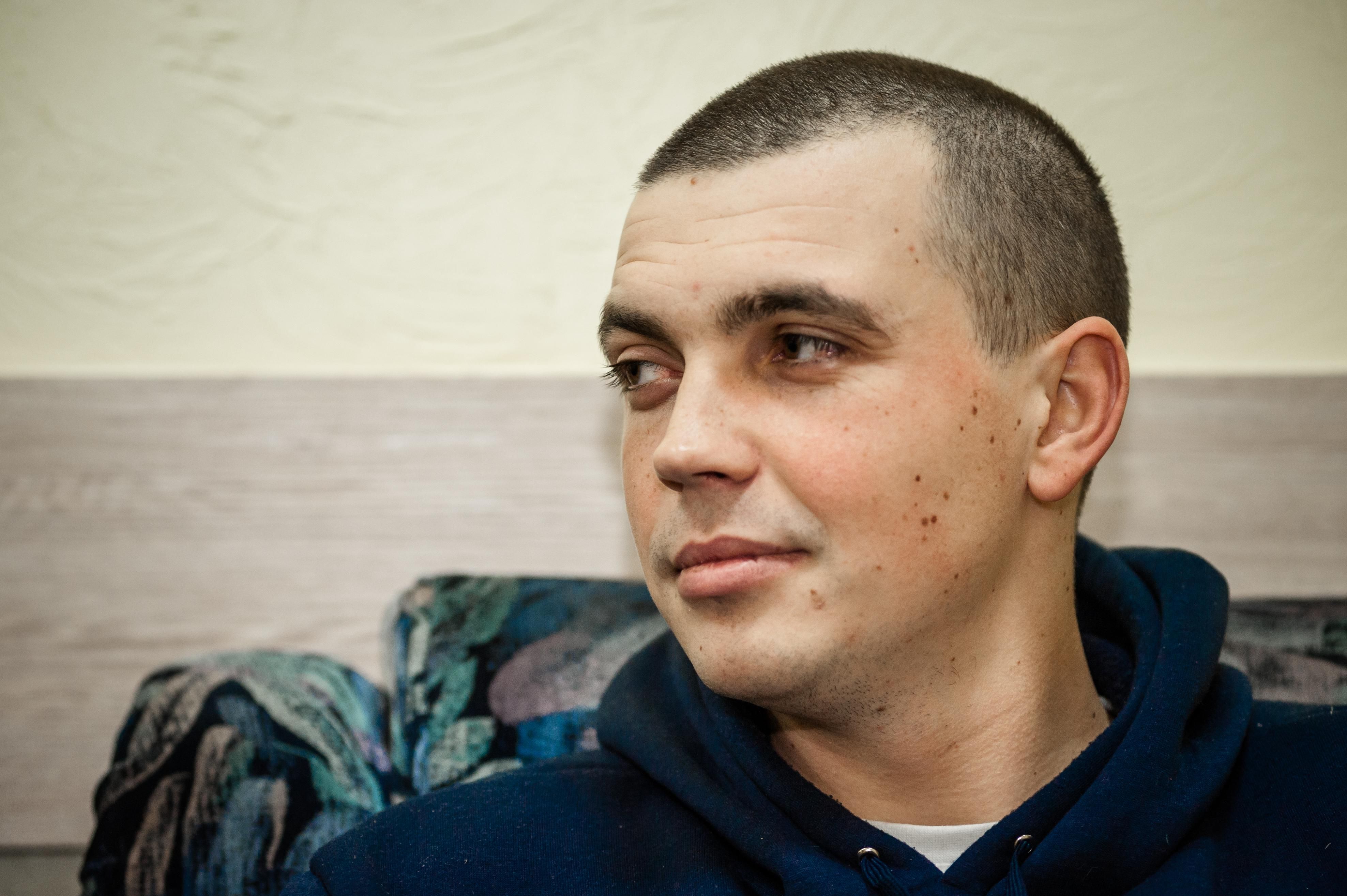 Разведчик: Если бы меня взяли к сепарам, то давно червей кормил бы Разведчик: Если бы меня взяли к сепарам, то давно червей кормил бы