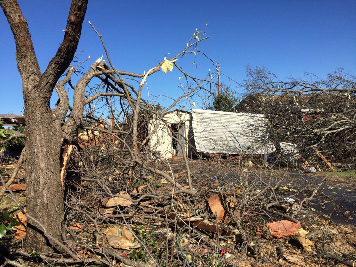 Техасом пройшовся потужний шторм з торнадо: з’явились фото та відео Техасом пройшовся потужний шторм з торнадо: з’явились фото та відео
