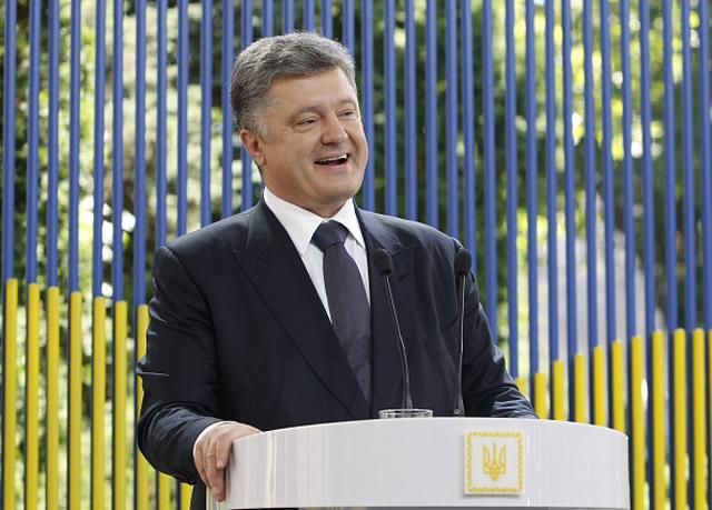 Скрытые способности Порошенко: президент имеет научную премию по электронике Скрытые способности Порошенко: президент имеет научную премию по электронике