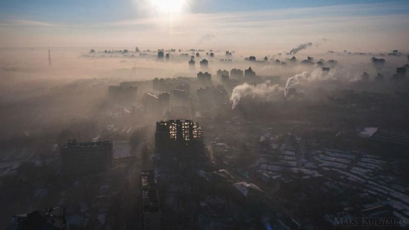 Подозрительный смог в Киеве, новые вагоны-трансформеры от Укрзализныци, – самое интересное за день Подозрительный смог в Киеве, новые вагоны-трансформеры от Укрзализныци, – самое интересное за день