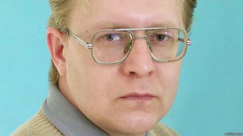 Россия начала новое расследование против учителя, который написал проукраинское стихотворение
