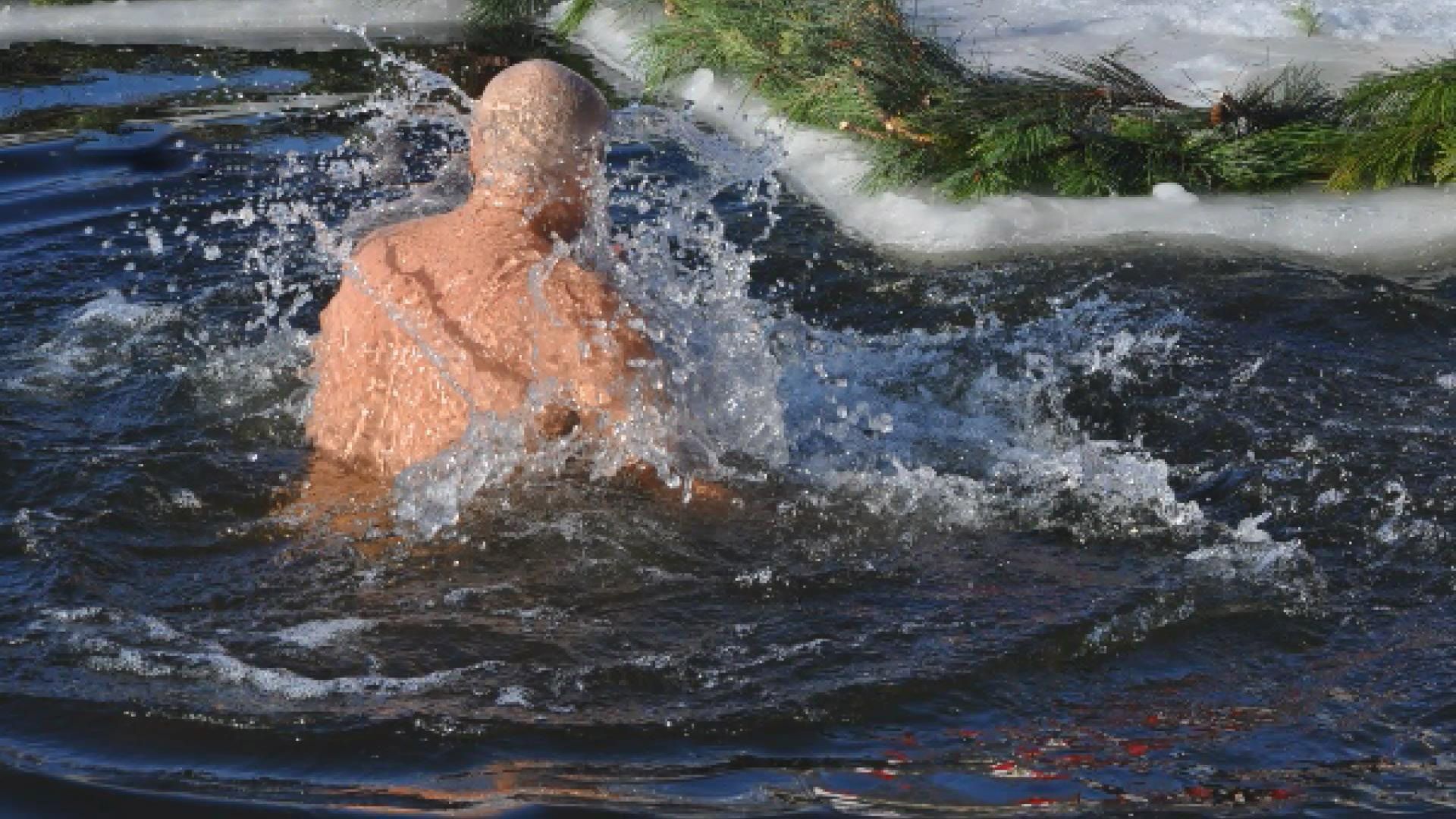 Водохреща мало не закінчилось бійкою у Кропивницькому через радянський марш