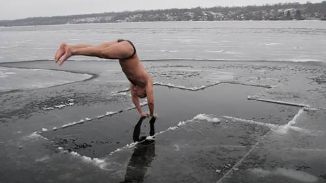 Чоловік помер після купання на Водохреща біля Львова