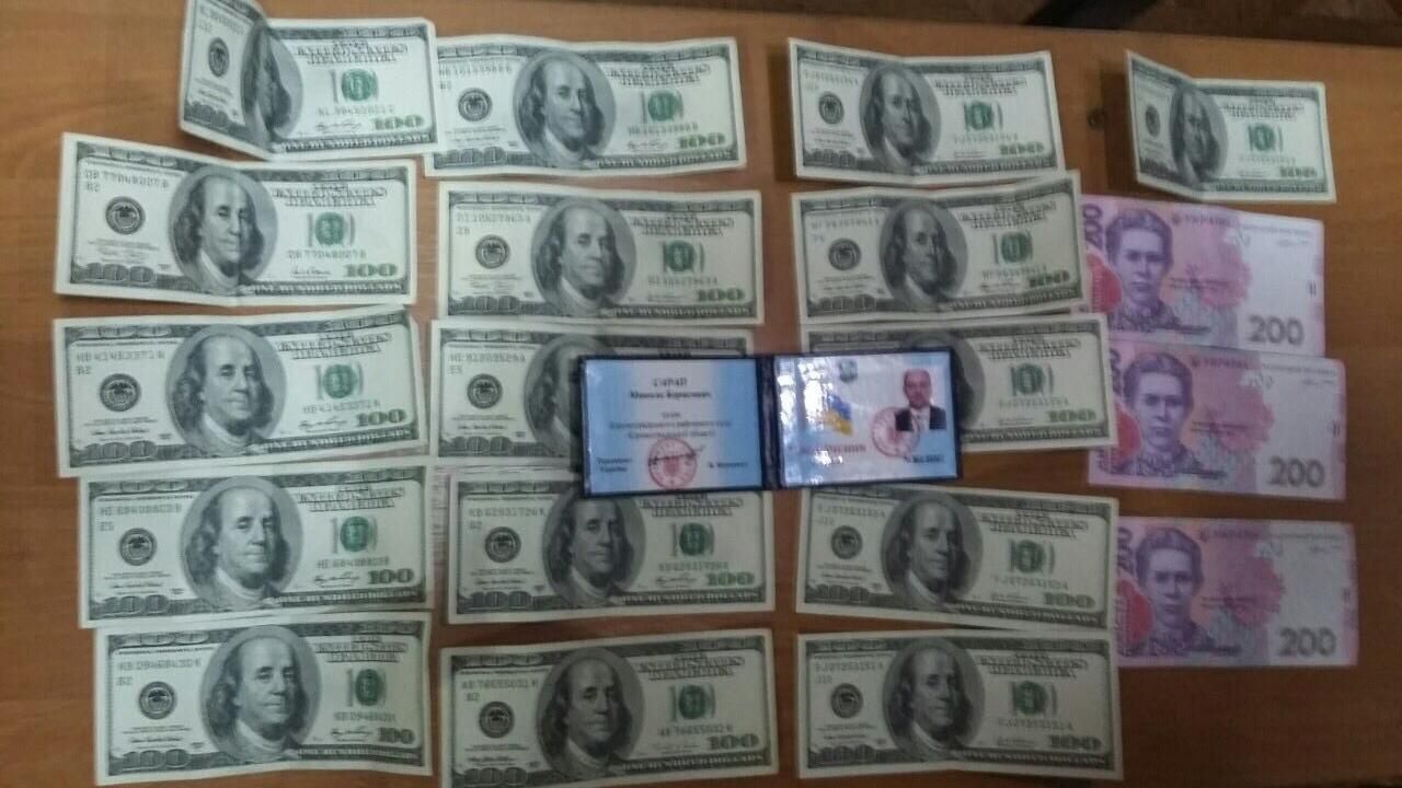 Суддя з Кропивницького та адвокат попалися на хабарництві Суддя з Кропивницького та адвокат попалися на хабарництві