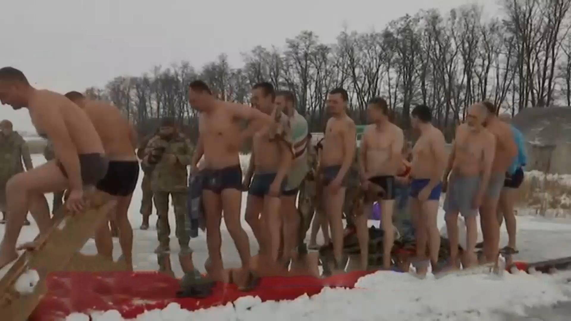 Водохреща на передовій: як відзначили свято українські захисники Водохреща на передовій: як відзначили свято українські захисники