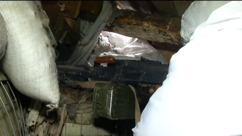 В Авдіївці журналісти потрапили під обстріл бойовиків В Авдіївці журналісти потрапили під обстріл бойовиків