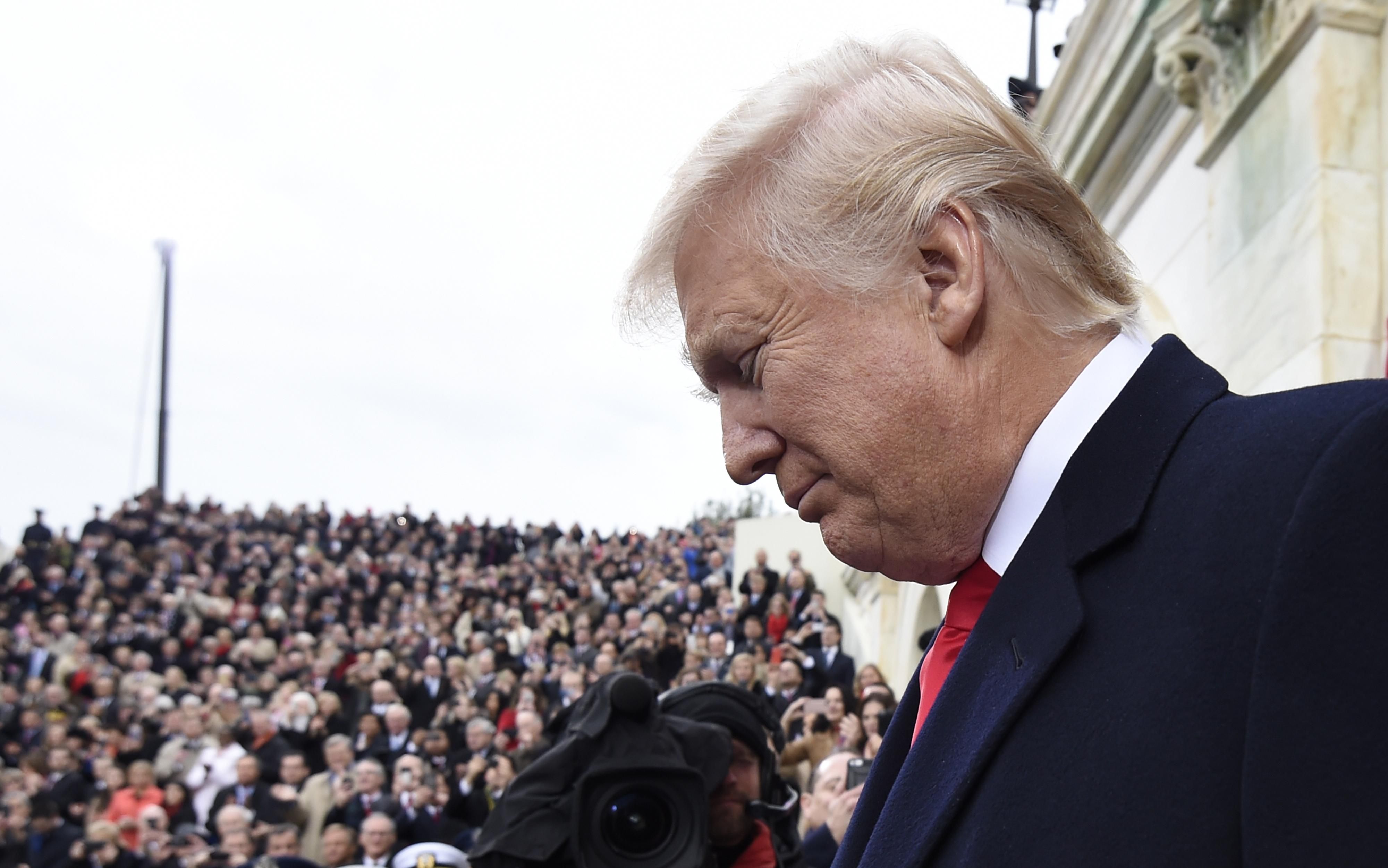 Инаугурация Трампа, закрытие фабрики "Рошен" в России, – главное за сутки Инаугурация Трампа, закрытие фабрики "Рошен" в России, – главное за сутки