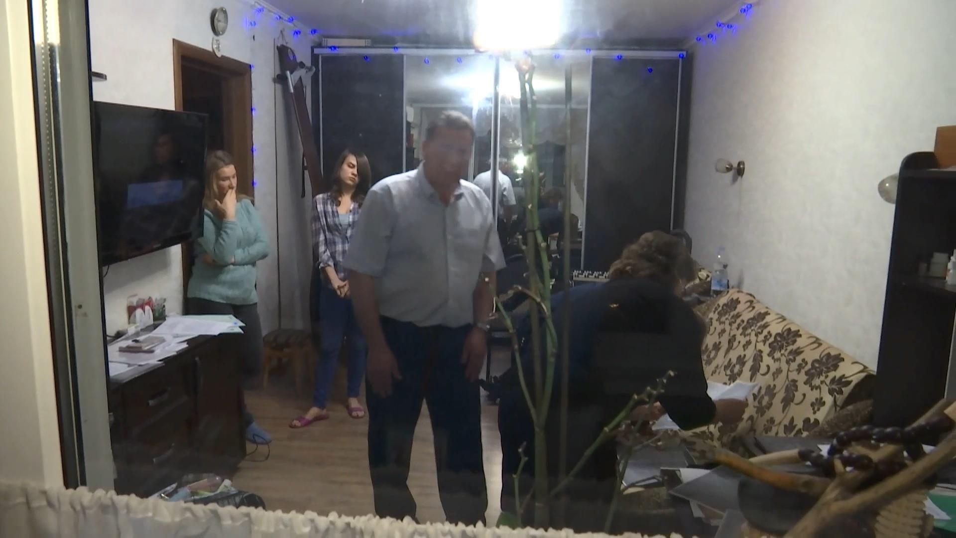 Квартиру дали – квартиру забрали: вчительку виселяють із житла, на яке вона чекала 25 років Квартиру дали – квартиру забрали: вчительку виселяють із житла, на яке вона чекала 25 років