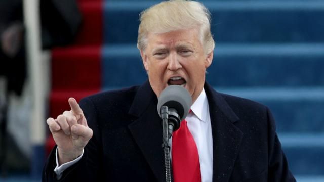 Трамп хвастается, как превзошел Обаму на инаугурации Трамп хвастается, как превзошел Обаму на инаугурации