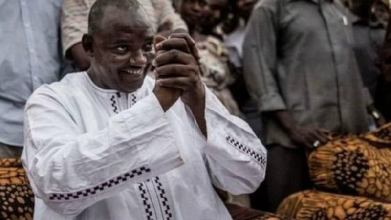 Екс-президент Гамбії втік з усією скарбницею країни
