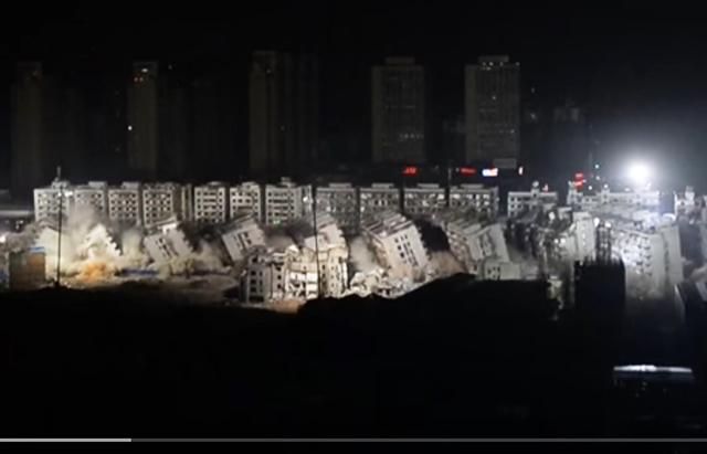 Впечатляющее видео: в Китае взорвали десятки многоэтажек